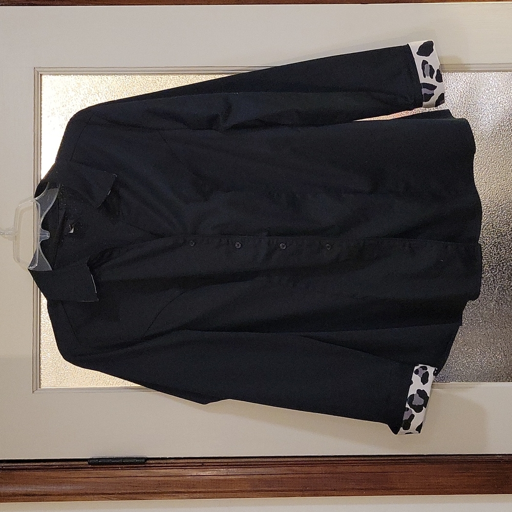 LANE BRYANT 18 black button down blouse w/ animal print under the collar/on cuff